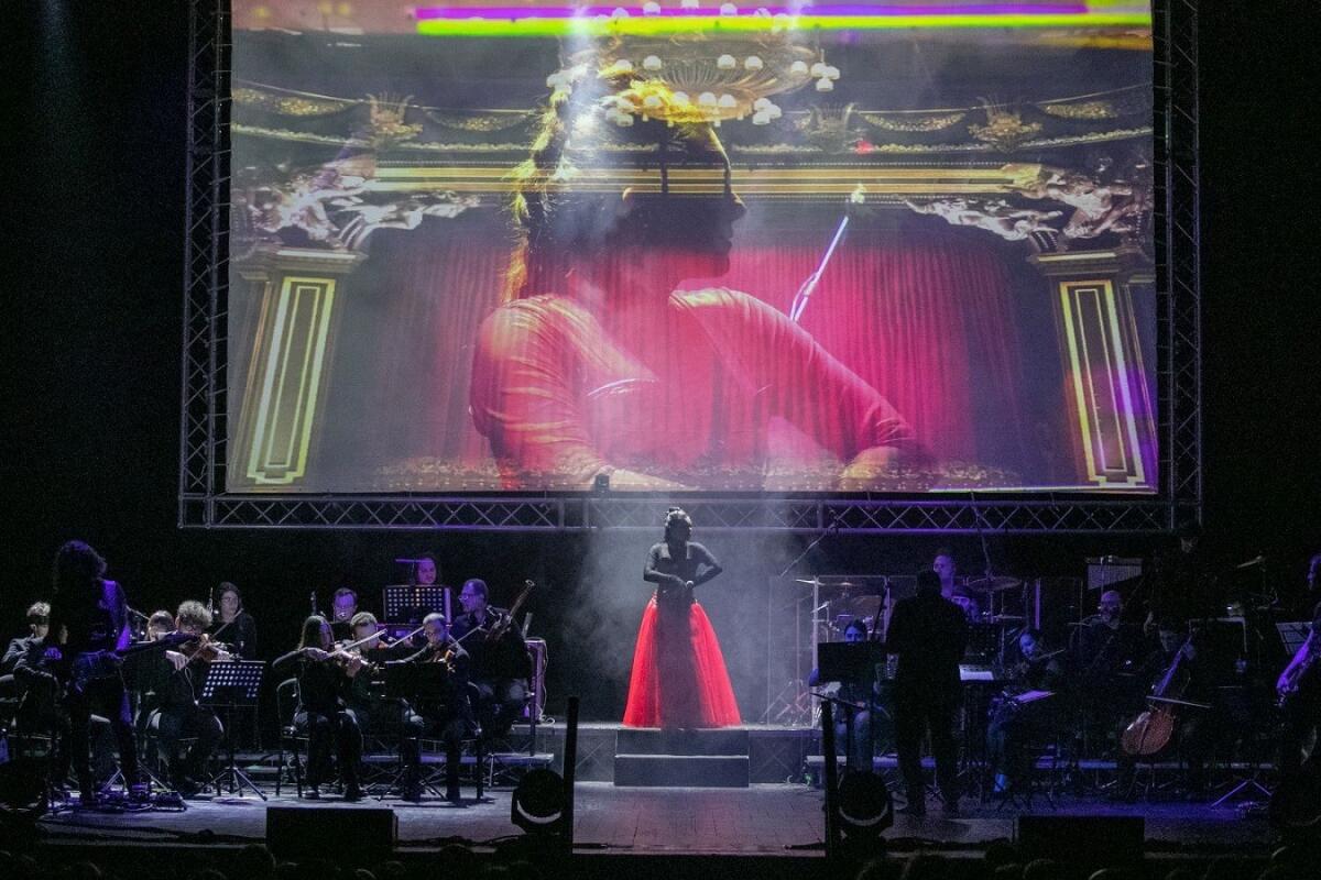 "Queen At The Opera" ritorna nei teatri italiani: date anche nel Sud Italia - 