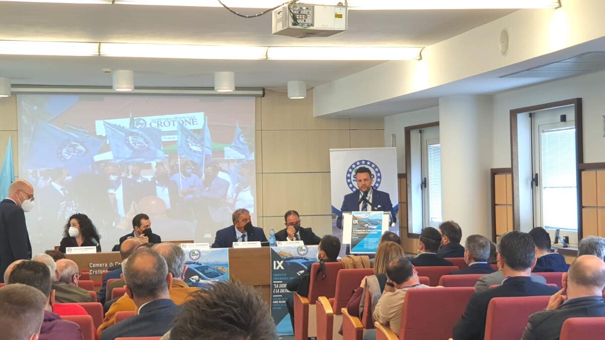 Crotone, Claudio Sammarino eletto nel direttivo nazionale del Sindacato di Polizia - 