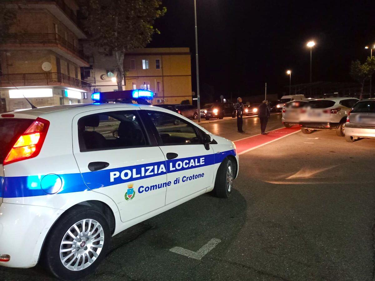 Crotone, elevate multe per sosta su pista ciclabile - 