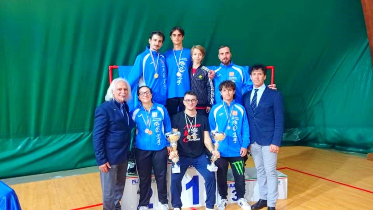 L'Accademia Karate Crotone fa il pieno alle qualificazioni del Campionato Nazionale - 