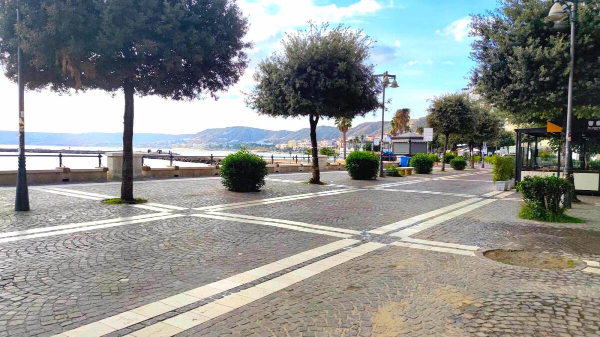 Crotone, un lungomare carico di meraviglie anche d'inverno - 