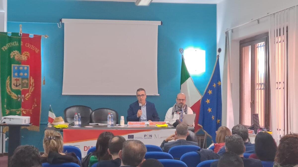 Crotone - Due giornate intense per approfondire il tema del "Capolarato" - 