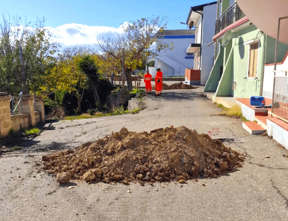 Isola di Capo Rizzuto, rete fognaria: iniziati i lavori di completamento ed efficientamento - 