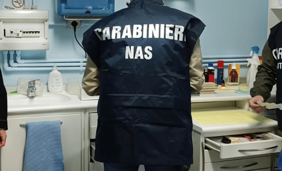 Finto dentista, sequestrati studio e anestetici scaduti a Reggio Calabria - 