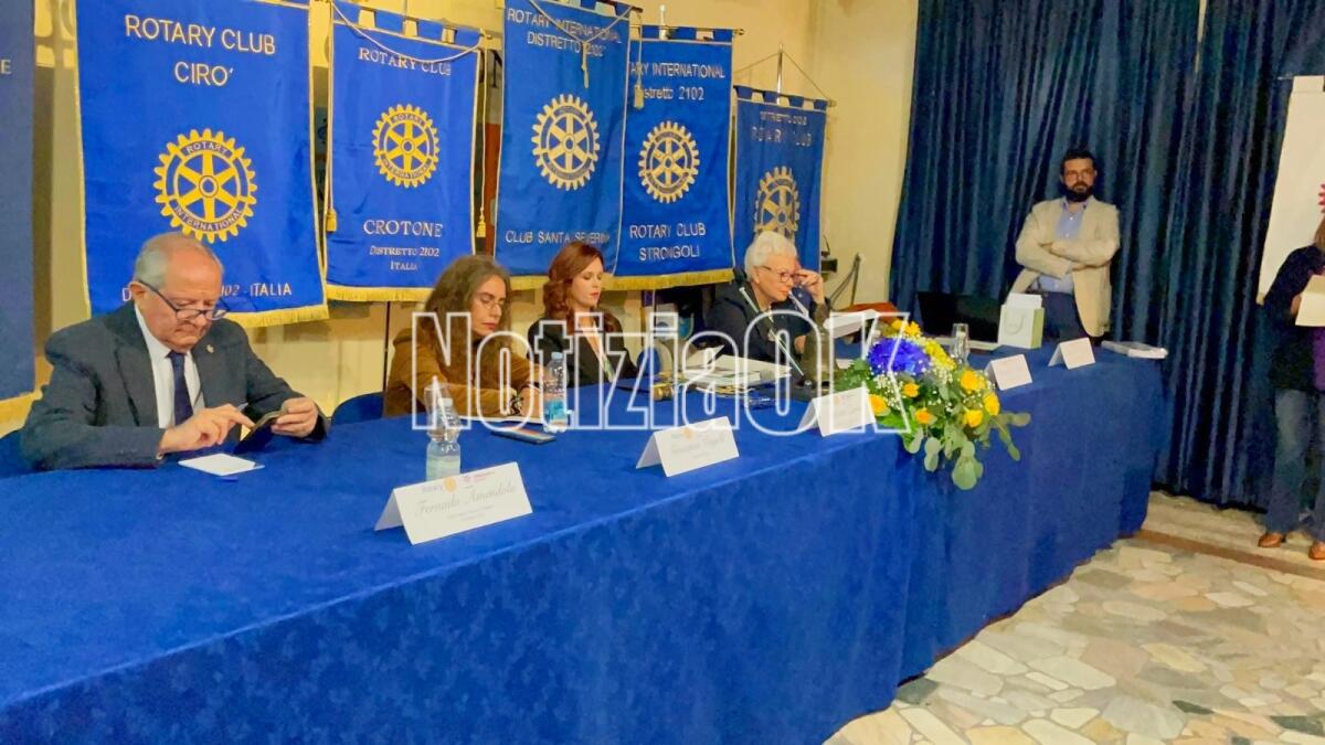 Il Rotary per la diversità e l'equità: un incontro interclub nella sede di Crotone - 