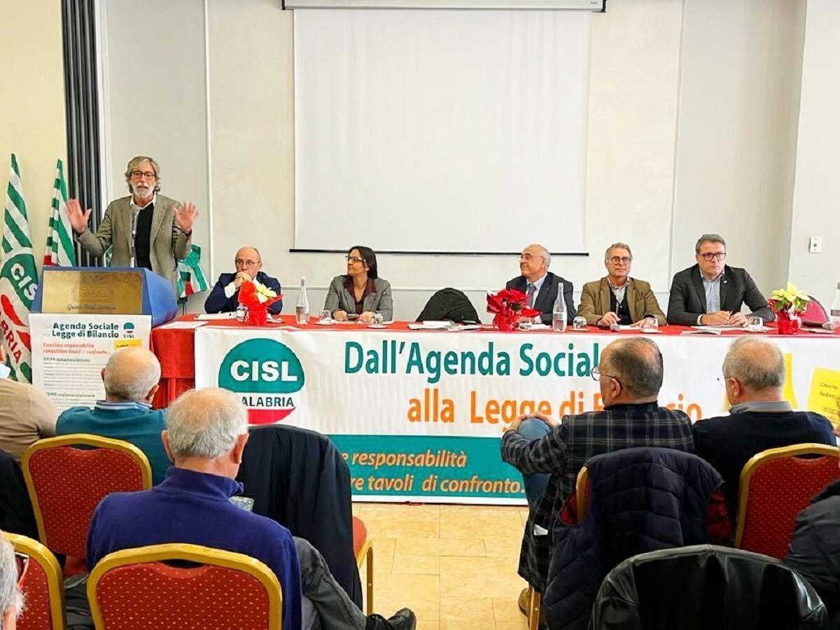 Cisl Calabria si incontra a Lamezia: "Chiediamo profonde modifiche alla manovra" - 