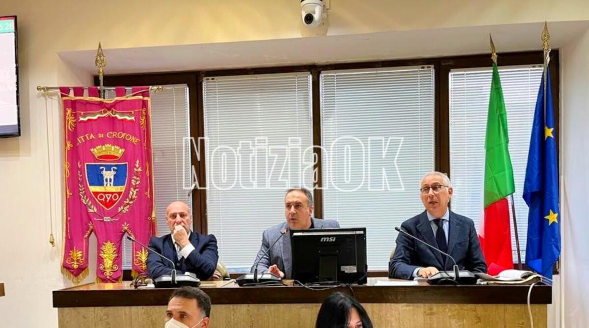 Crotone, il 2022 si conclude con l'aumento della Tassa sui rifiuti - 
