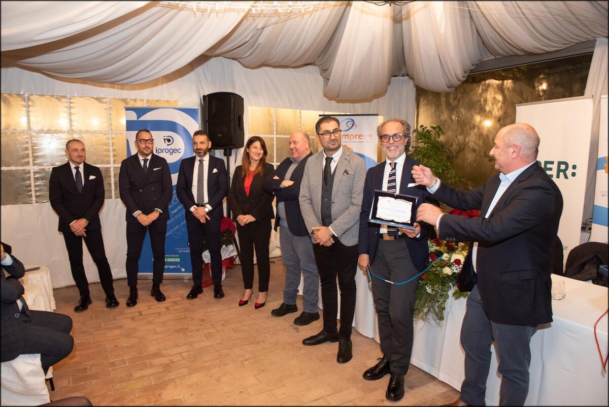 Premio ad Antonio Gaetano per i 20 anni di CrotoneOk - 