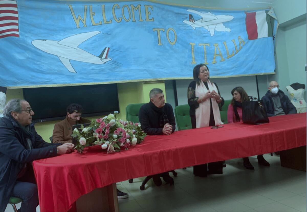 Crotone, il silent-book delle studentesse del Barlacchi premiato dall'associazione Nikol Ferrari - 