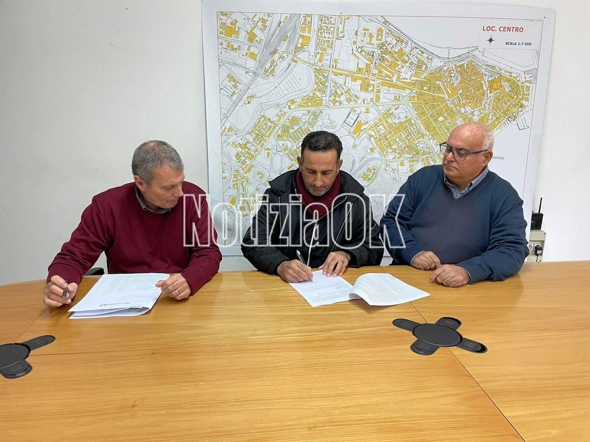 Crotone - Stabilizzati gli ex Akros, "Akrea è pronta a far partire la differenziata in tutta la città" - 