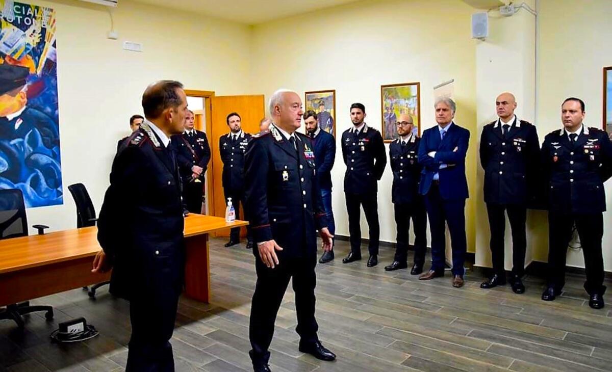 Crotone, visita del Comandante della Legione Carabinieri al Comando Provinciale - 