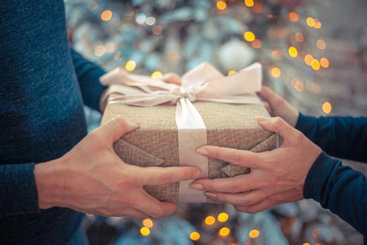 Natale: è Santa Lucia, 1 mln di bambini scarta già i regali - 