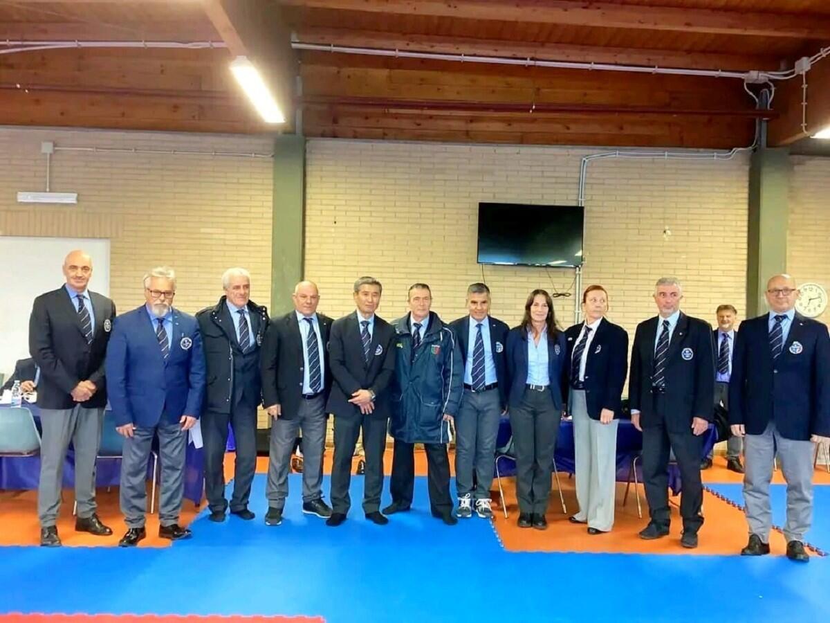 Karate: Tre 5° Dan e Due 4° Dan per l’AKC agli Esami Nazionali di Cinture Nere - 