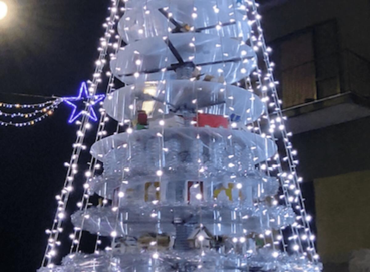 (Video) Il Natale celebrato a Belvedere Spinello con l'Albrepresepe girevole - 