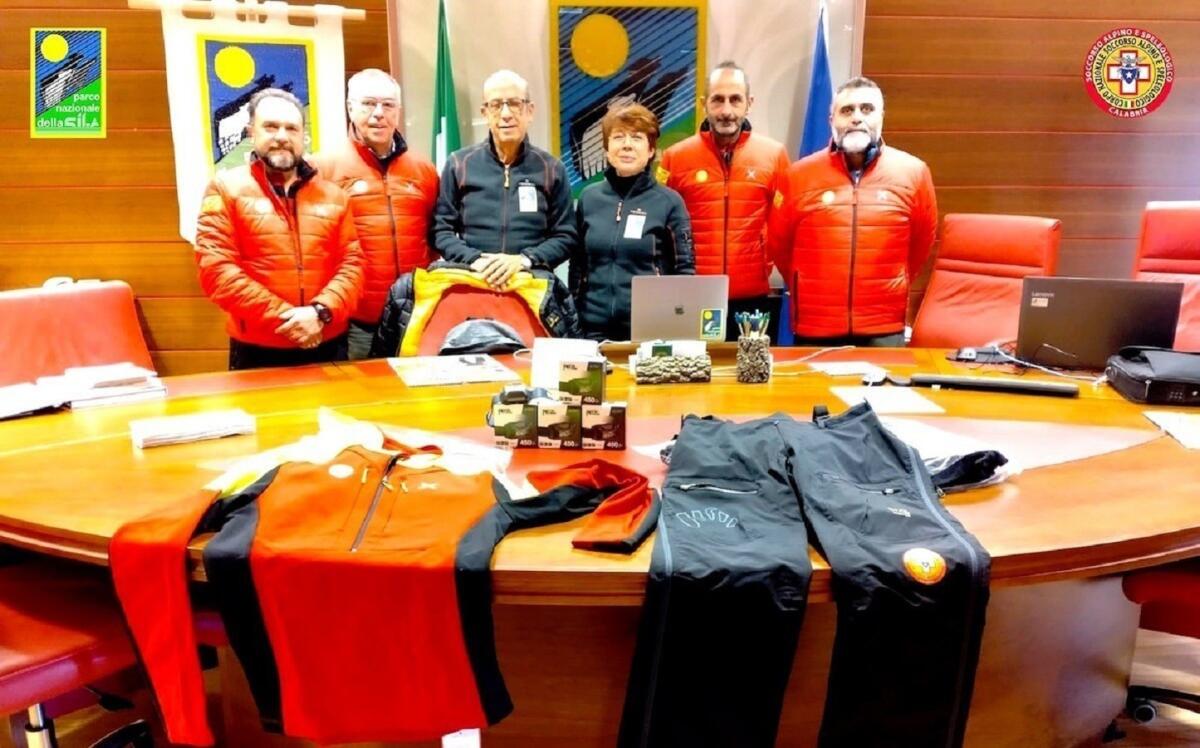 Parco Nazionale della Sila: al soccorso alpino arriva materiale tenico - 