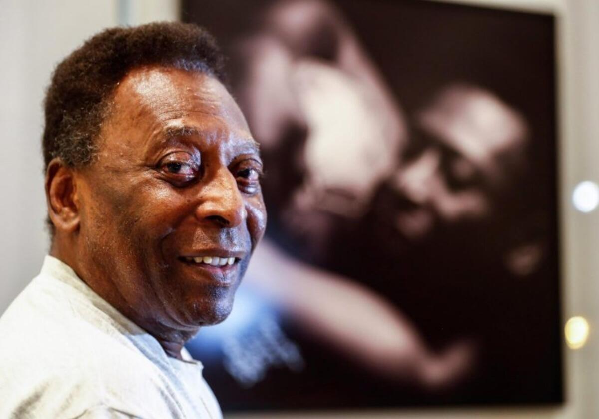Mondo del calcio in lutto: addio al grande Pelé - 