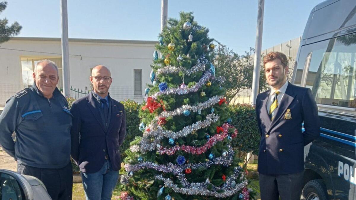 Crotone, doni per la Casa Circondariale - 