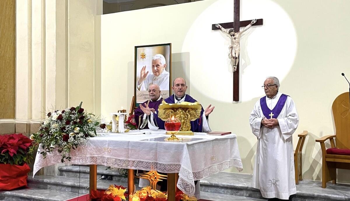 Crotone, ieri in Duomo il ricordo del Papa emerito Benedetto XVI - 