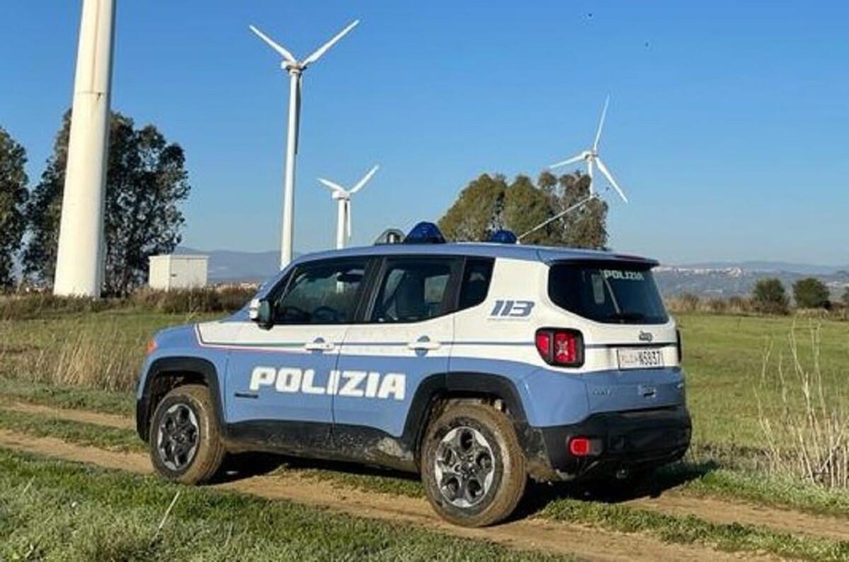 Lavoro, ancora braccianti in nero nei campi crotonesi - Fonte foto: Questura di Crotone