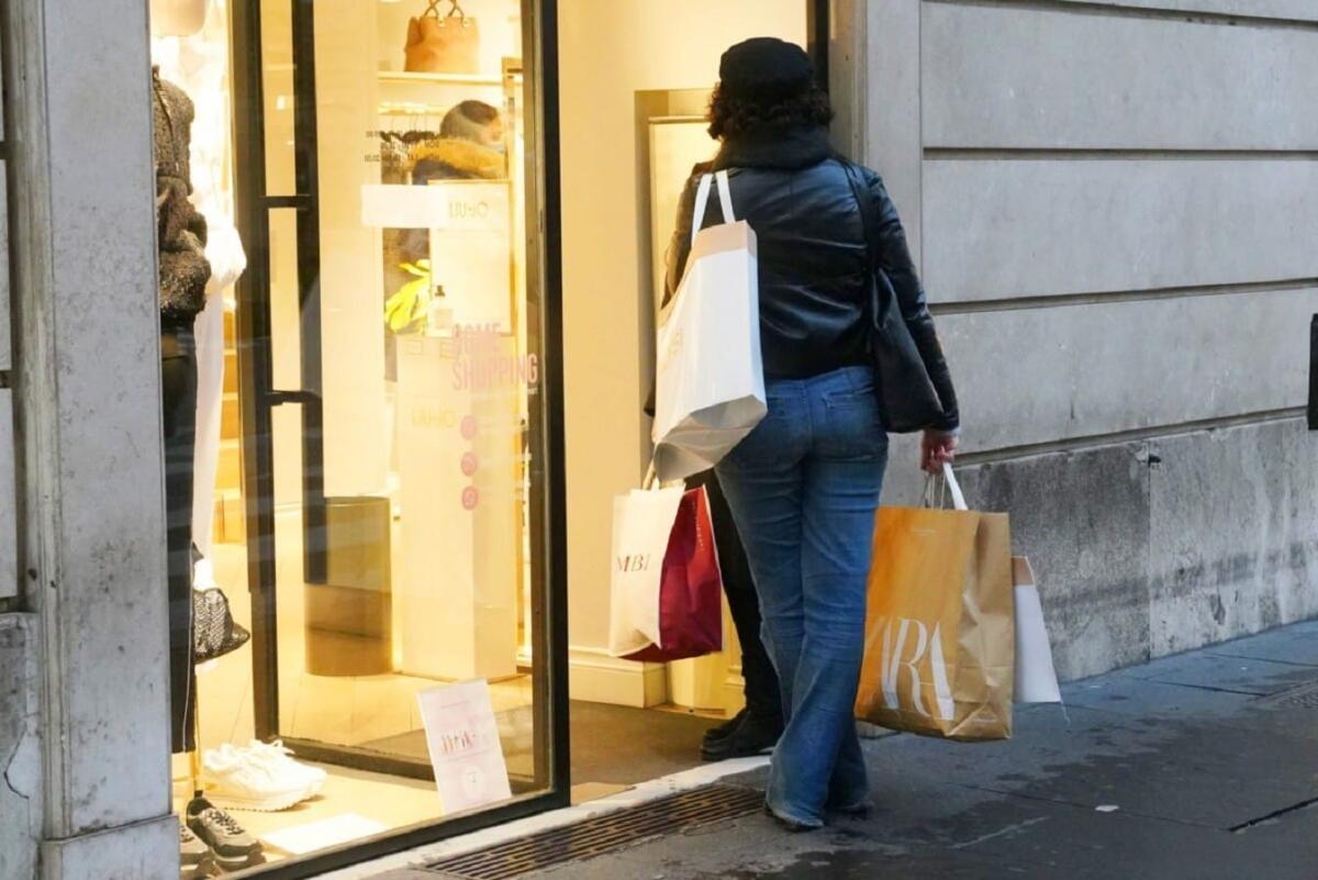Partiti senza grandi entusiasmi i saldi invernali in Calabria - 