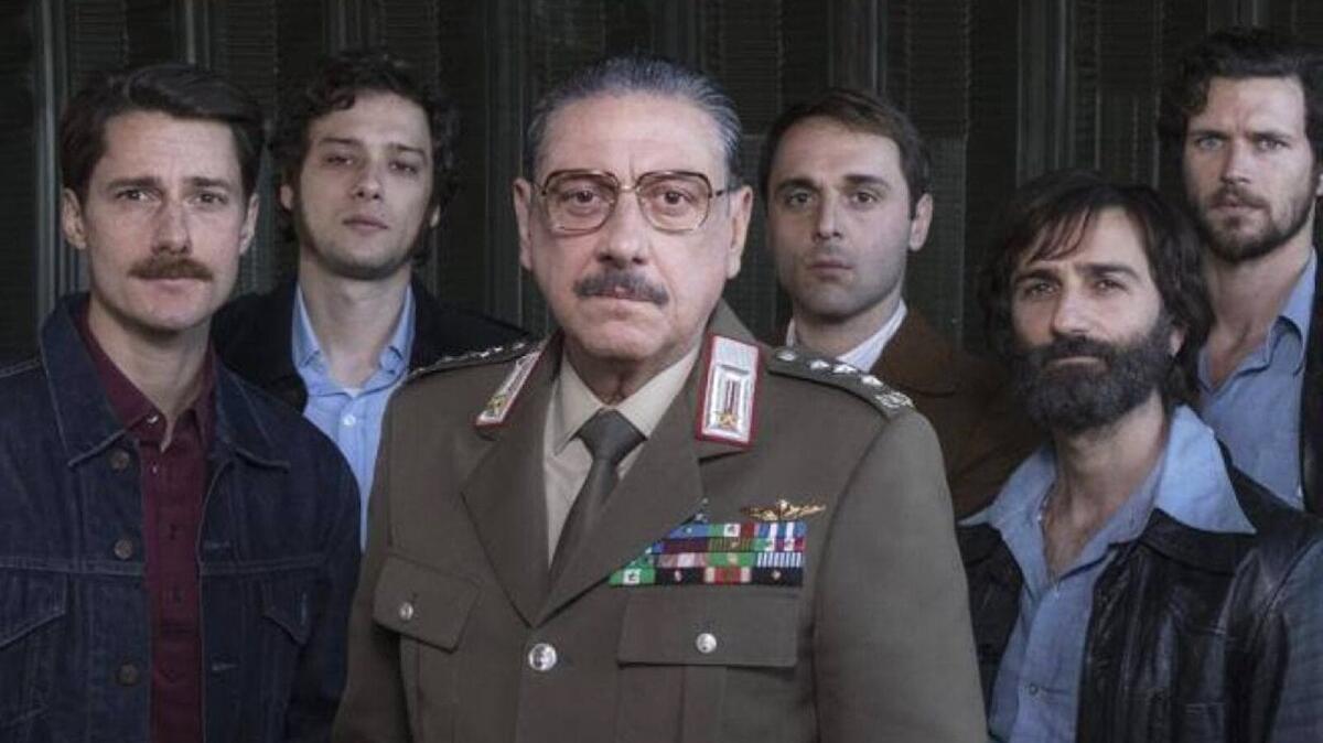 Sergio Castellitto è Carlo Alberto dalla Chiesa: stasera la prima puntata di ‘Il Nostro Generale’ - 