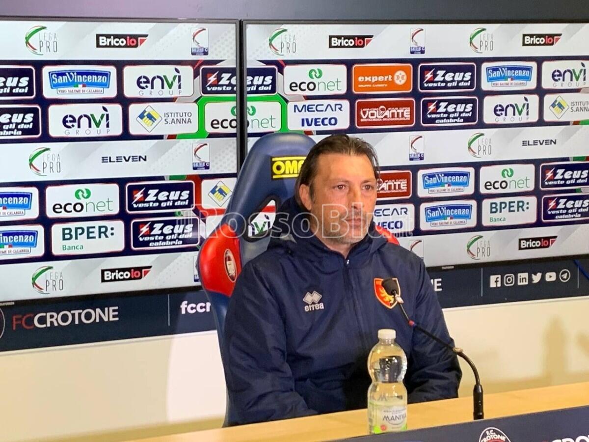 #CrotonePotenza 0-0 | Mister Raffaele: "Faccio i complimenti alla squadra, non era facile fare risultato" - 