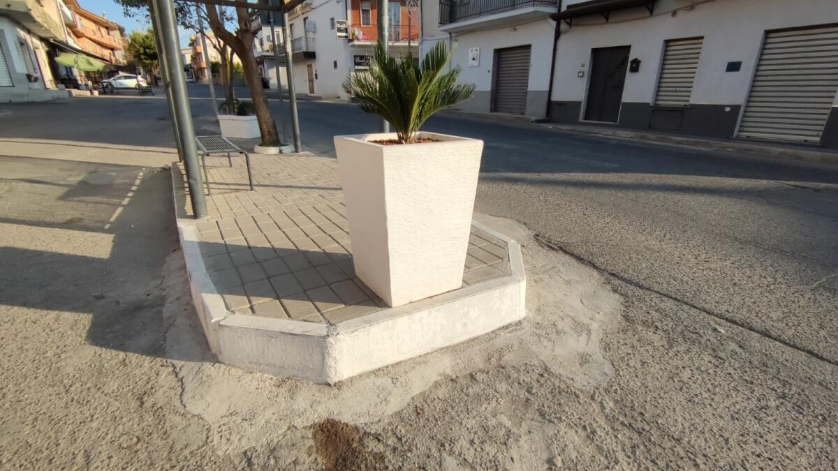 Isola di Capo Rizzuto, sequestrati totem abusivi in un bar - 