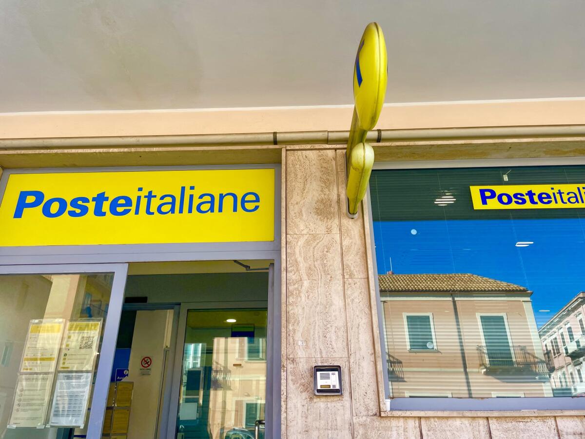 Crotone, da domani i pagamenti delle pensioni: l’elenco dei cognomi - 