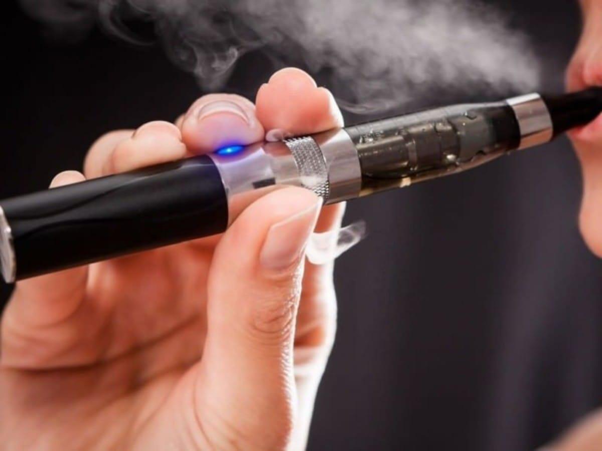 Sigaretta elettronica, maschi o femmine: chi "svapa" di più? - 