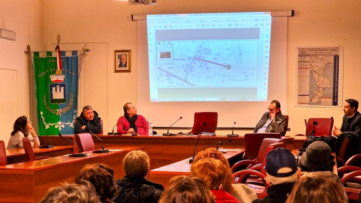 Isola di Capo Rizzuto (KR) - Marinella, interventi per un milione di euro - 