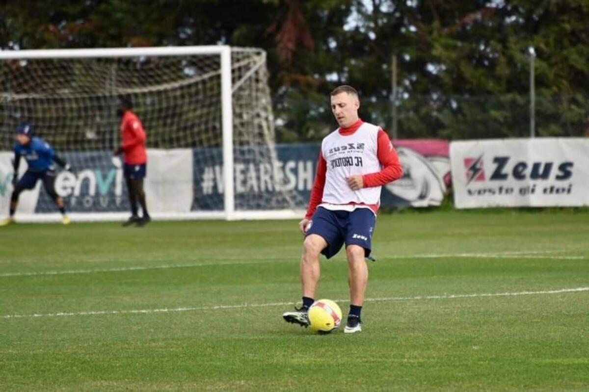 Serie C | D'Errico al Crotone, il rimpianto dei tifosi pugliesi: "Ci pentiremo di averlo ceduto" - 