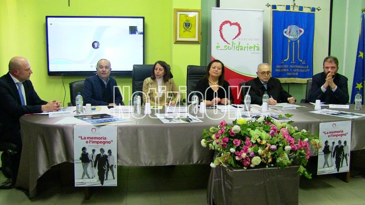 La macchina guidata da Falcone a Capaci, giunge a Crotone - 