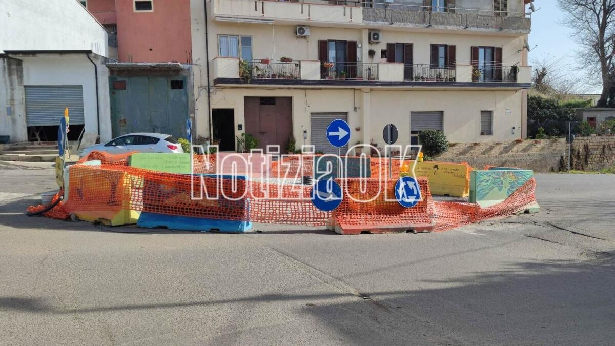 (Foto) Isola di Capo Rizzuto, le immagini del cantiere di zona Ilice - 