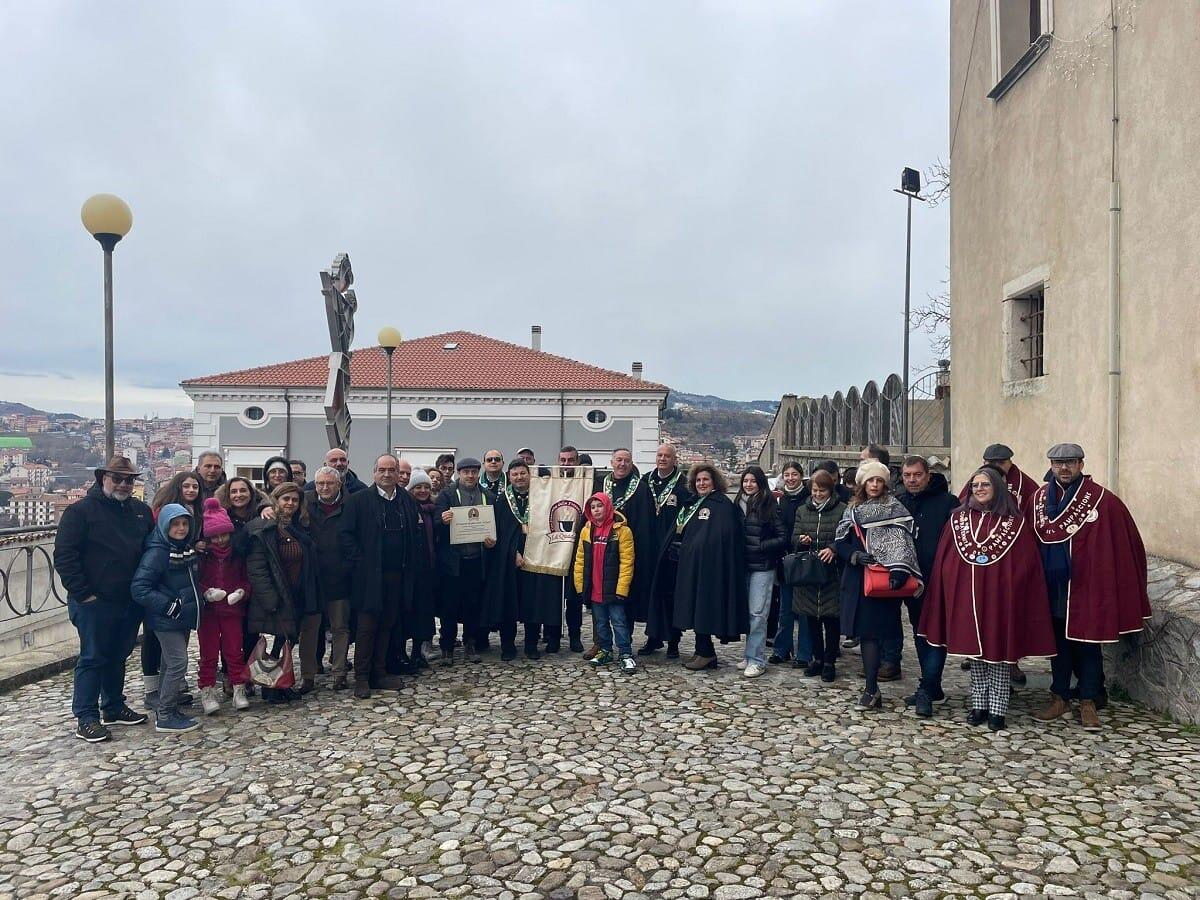 La frittola, celebrato il "rito della quadara" protagonista delle tradizioni di Calabria - 