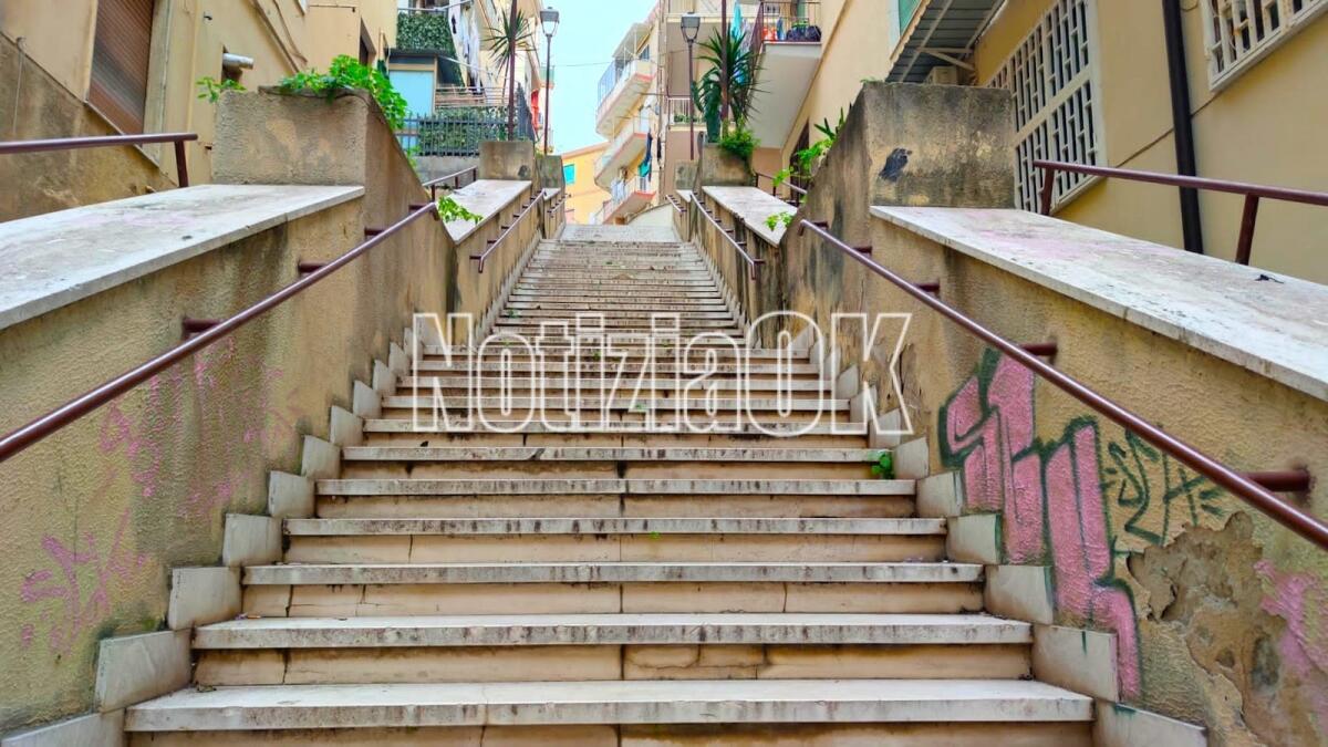 Lo sapevi? A Crotone c'è un'alta scalinata di ricordi - 