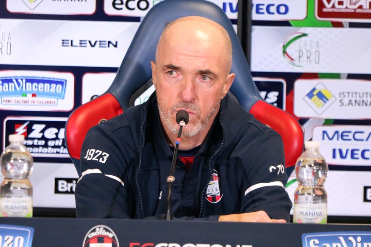 #CrotoneFoggia | Mister Lerda: "L'onore e la maglia vengono prima di vittorie e punti" - 