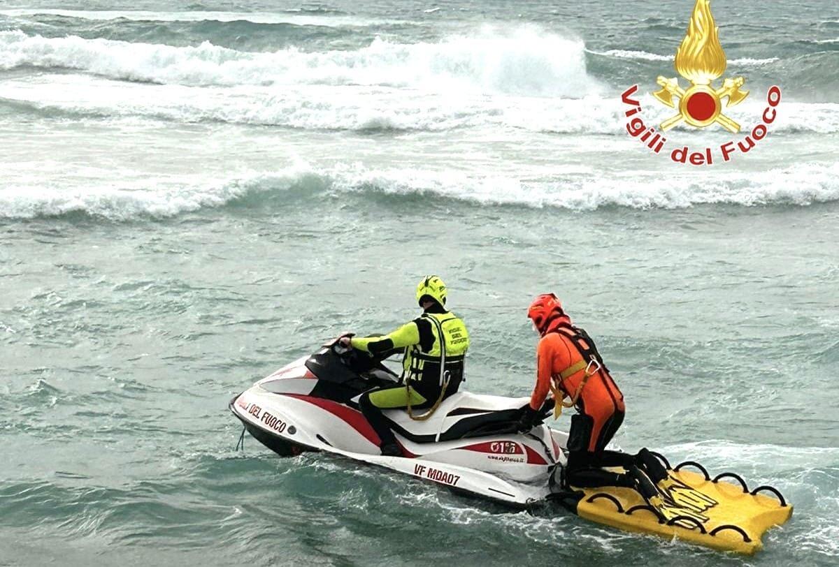 (VIDEO) Si temono oltre 100 morti. Tra le vittime molti bambini - 