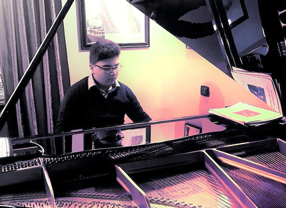 All'Auditorium del Liceo Musicale "O. Stillo" il concerto di Gianbattista Bonasso - 
