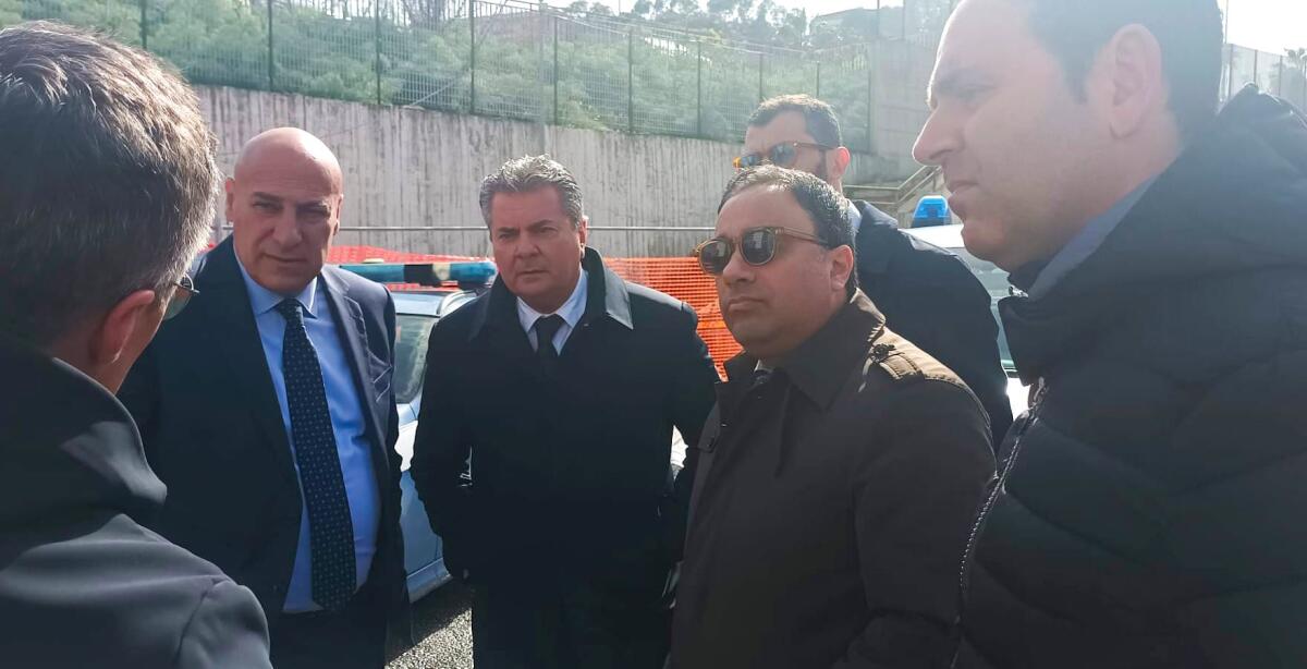 Naufragio di migranti  - Il presidente del Consiglio Regionale a Crotone: "Dolore profondo" - 