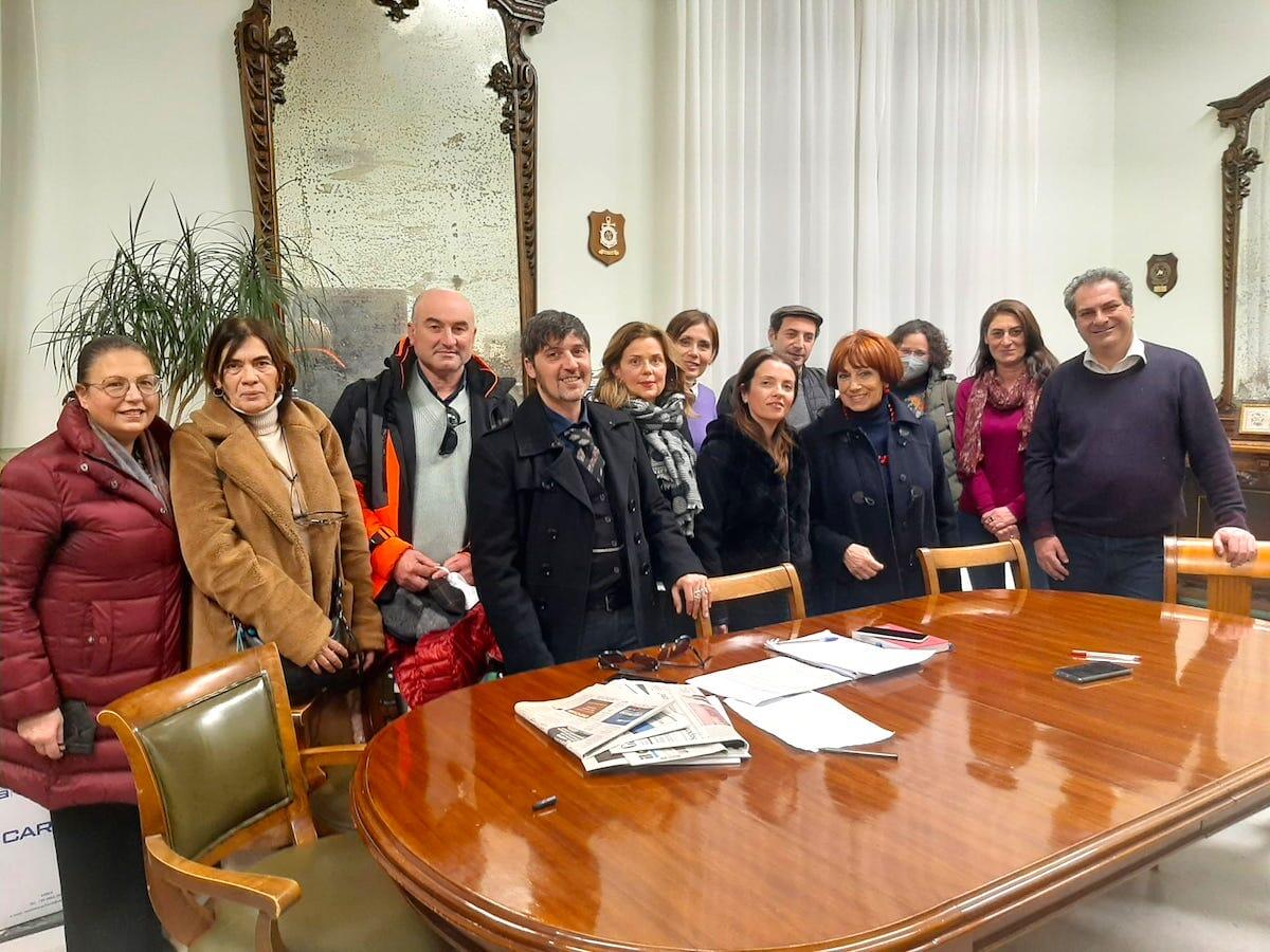 Crotone - L'amministrazione comunale incontra le guide turistiche calabresi - 