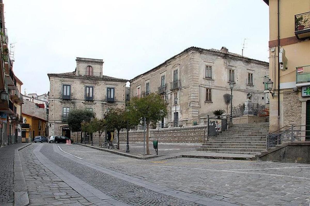 Petilia Policastro, Incontro “La memoria ha un costo” alla Biblioteca Comunale -
