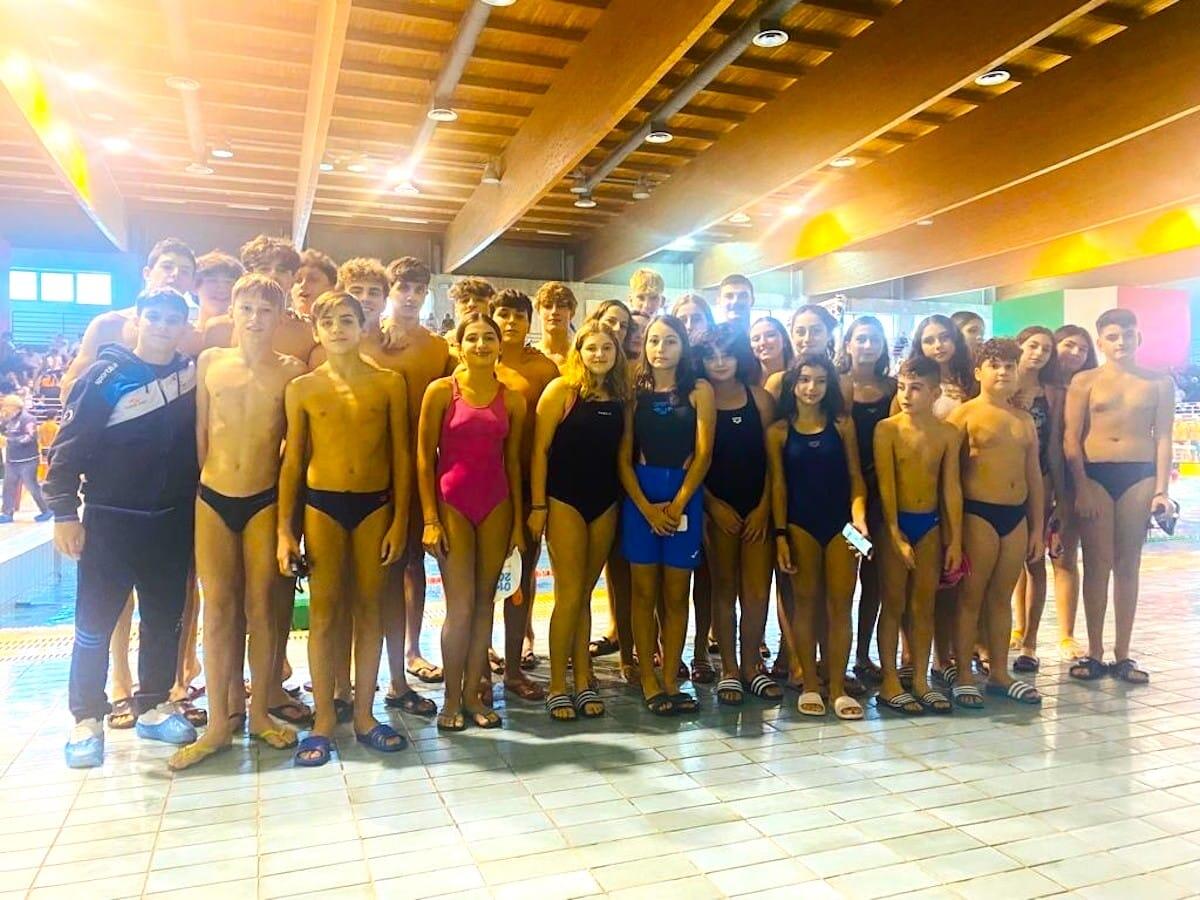 Kroton Nuoto: un fine settimana ancora positivo per la squadra di mister Fantasia - 