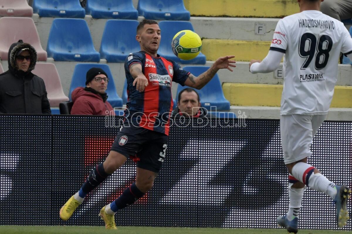 Serie C | Crotone-Foggia, gli squali recuperano Cuomo ma perdono una punta - Crotone - Cosimo Chiricò