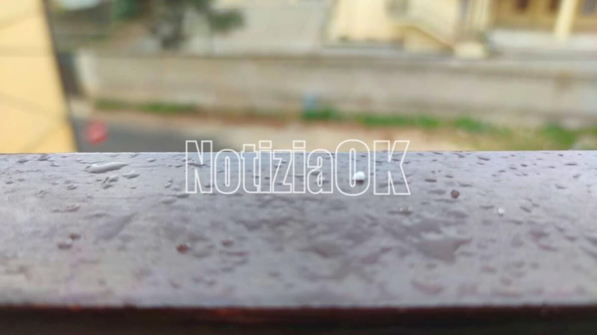 Crotone - Brusco calo delle temperature, cade qualche fiocco di neve -