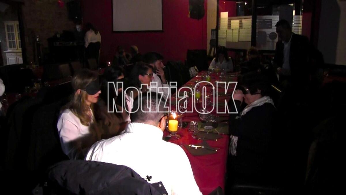 Crotone - Una cena ad occhi chiusi dal sapore di solidarietà - 