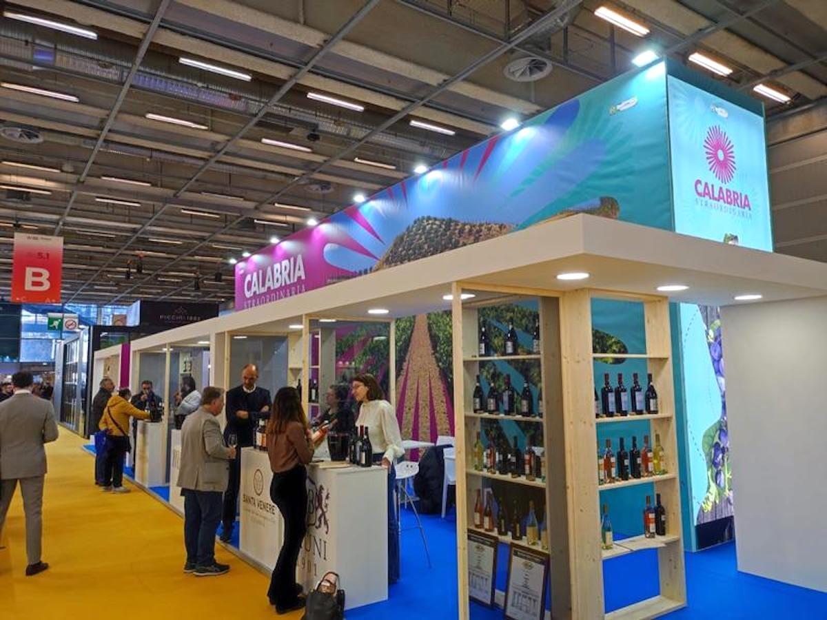 Wine paris e Vine Expo, a Parigi c'è anche la Calabria - 