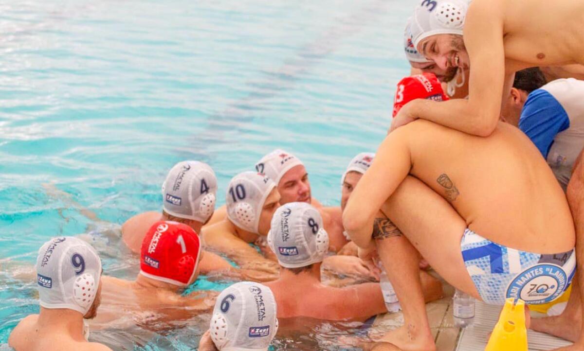 Pallanuoto - Girone di andata pieno di vittorie per la Rari Nantes Crotone - 