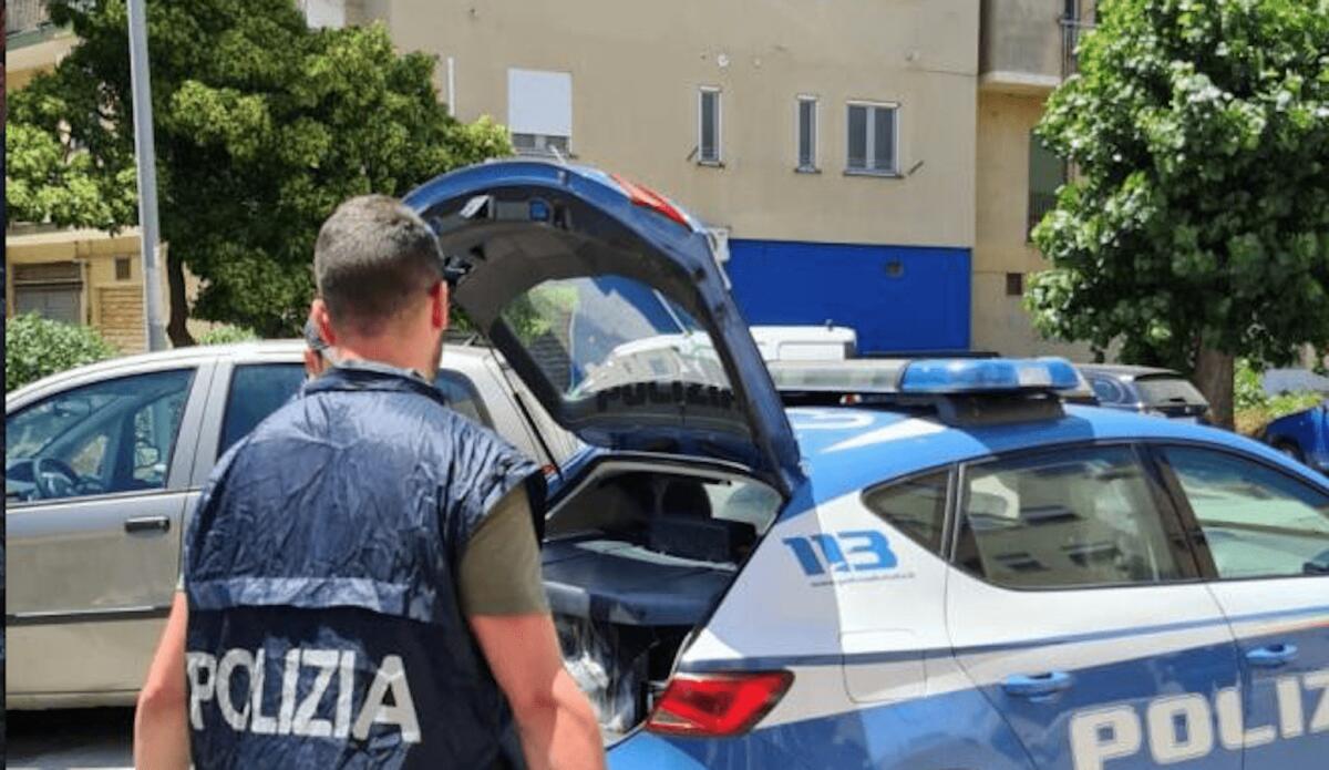 Crotone - Uomo arrestato per violenza reiterata nei confronti della compagna - 