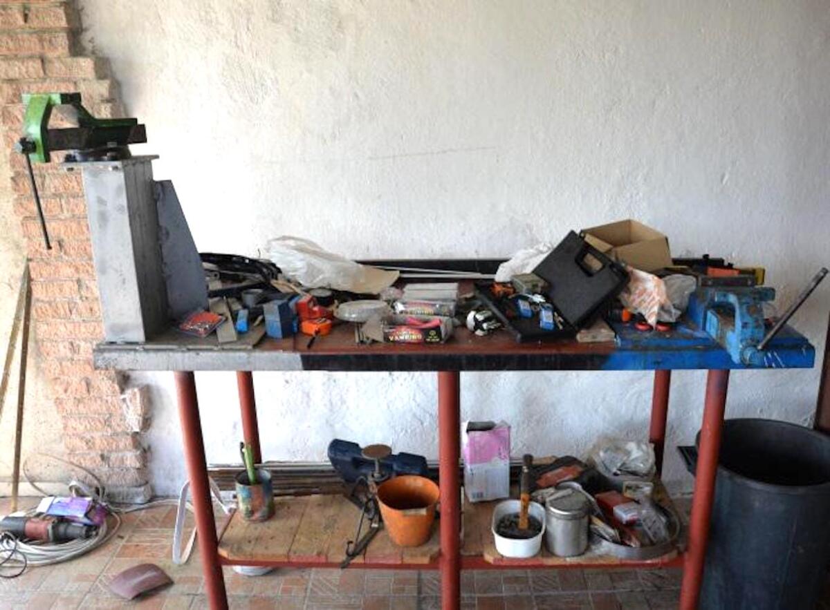 Crotone, laboratorio clandestino di armi: tratto in arrestato un 54enne - 