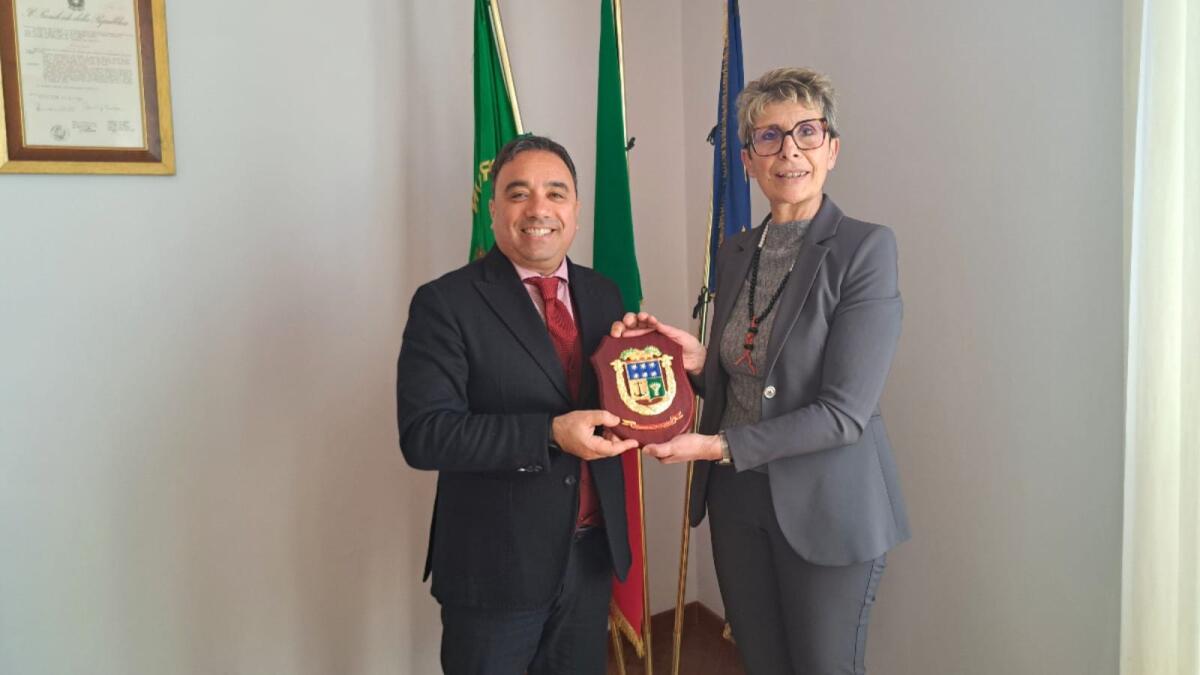 Crotone - Il neo Prefetto giunto in città fa visita al Presidente della Provincia - 